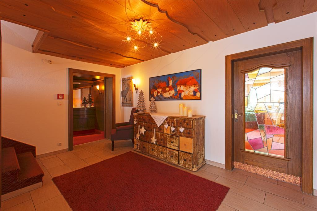 Pension St.Lukas Pfunds Exterior foto